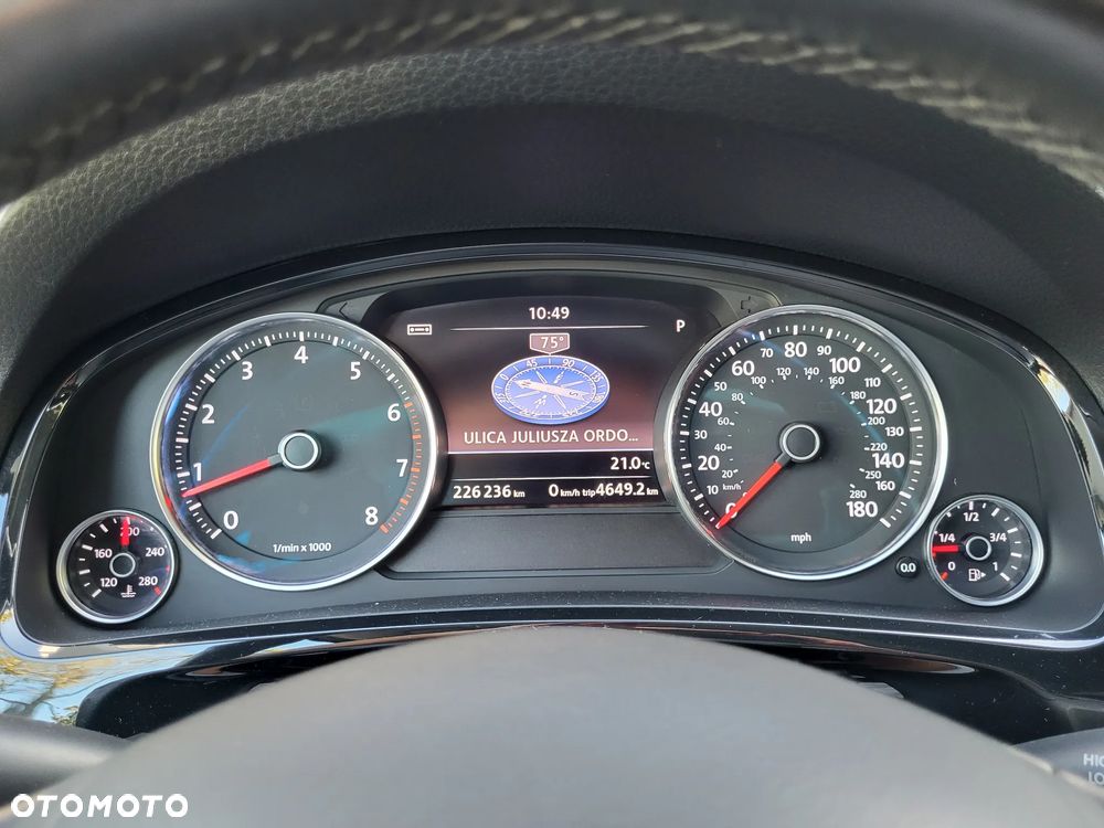 Volkswagen Touareg V6 FSI Blue Motion - 24