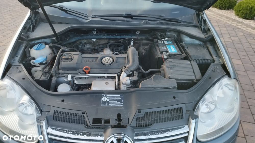 Volkswagen Jetta 1.4 TSI Comfortline - 6