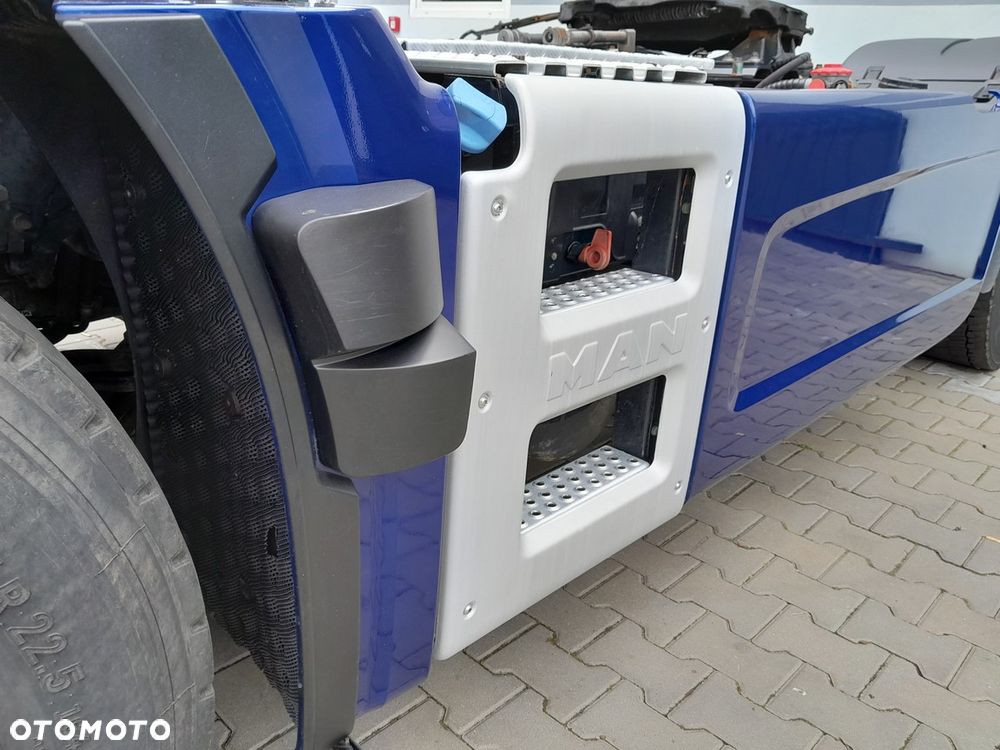 MAN TGX 18.470 4x4 HYDRODRIVE 2023r FULL OPCJA HYDRAULIKA / SKÓRZANE FOTELE - 26