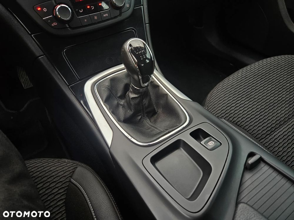 Opel Insignia 2.0 CDTI EcoFLEX Cosmo - 14