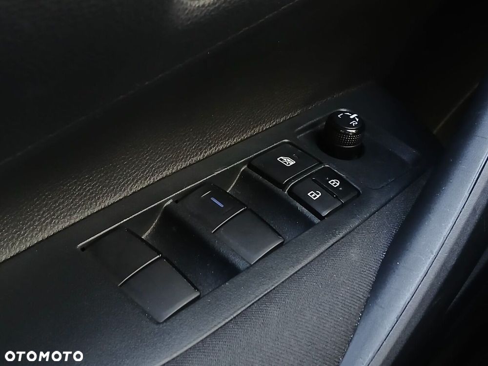 Toyota Corolla 1.2 T Active - 33