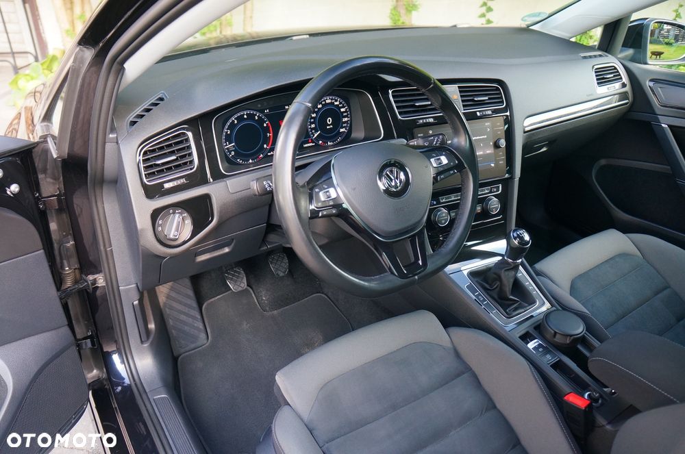 Volkswagen Golf 1.4 TSI BMT Highline - 24