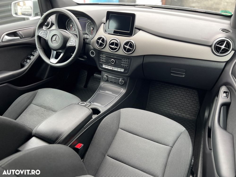 Mercedes-Benz B 180 BlueEfficiency 7G-DCT - 5