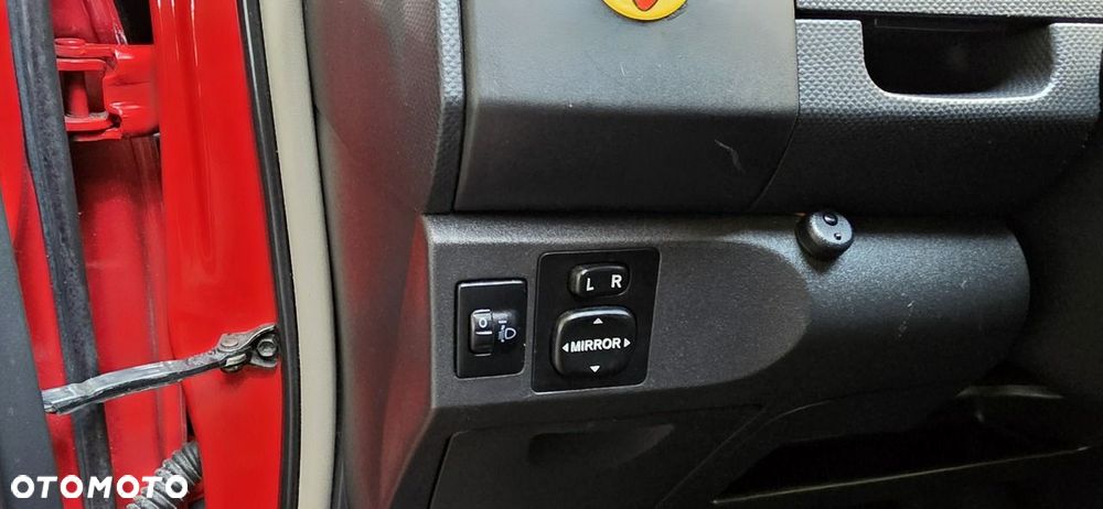 Toyota Yaris - 19