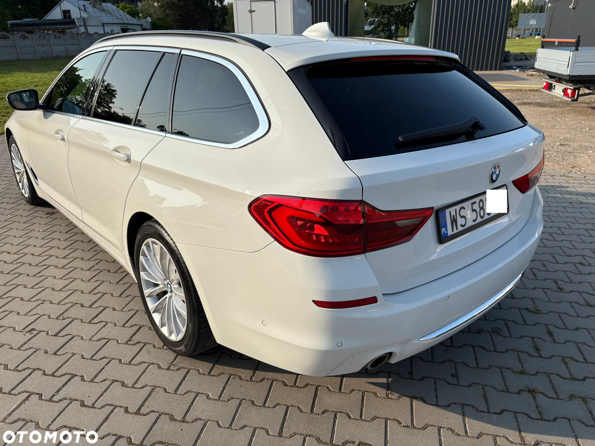 BMW Seria 5 520d Luxury Line - 3