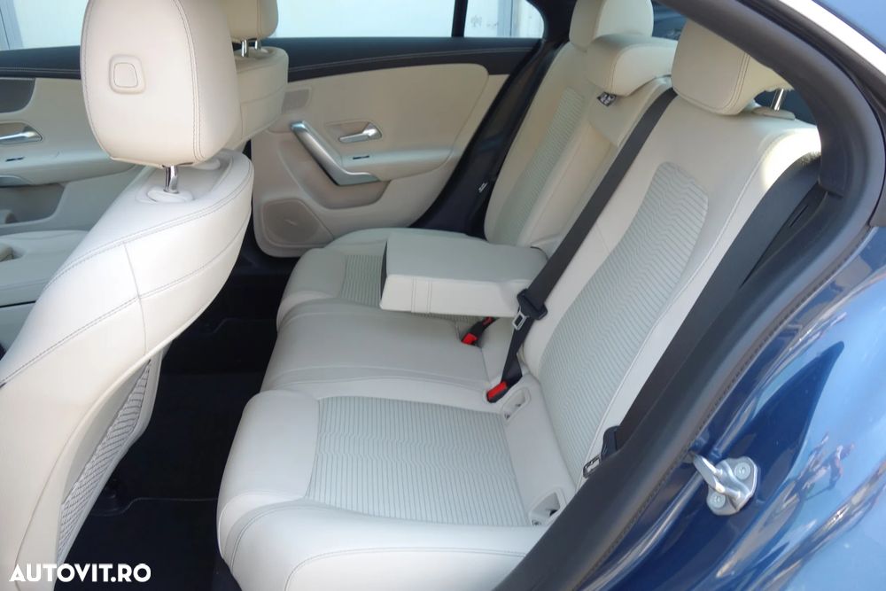 Mercedes-Benz CLA 200 7G-DCT Special Edition - 7