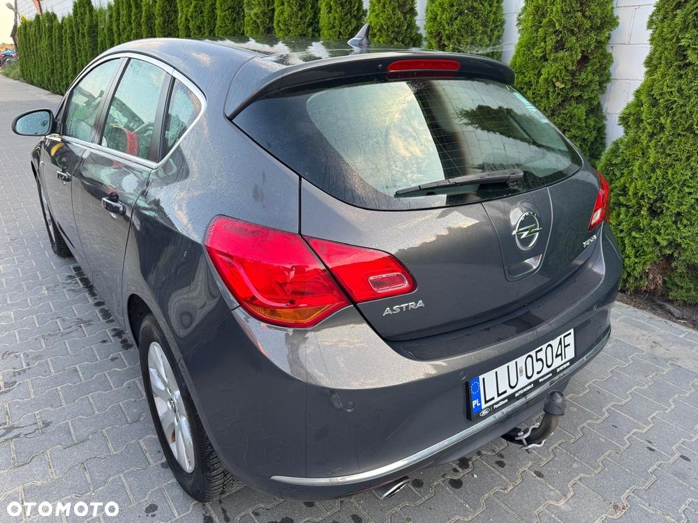 Opel Astra 1.4 Turbo Edition - 17
