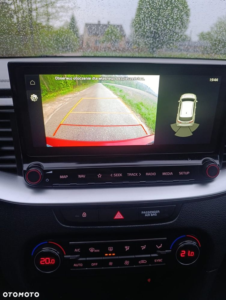 Kia Ceed 1.6 CRDi (48V Mild-Hybrid) Platinum - 26