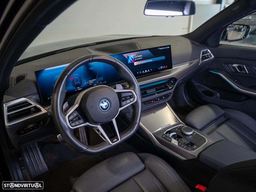 BMW 330 e Pack Desportivo M Auto - 6