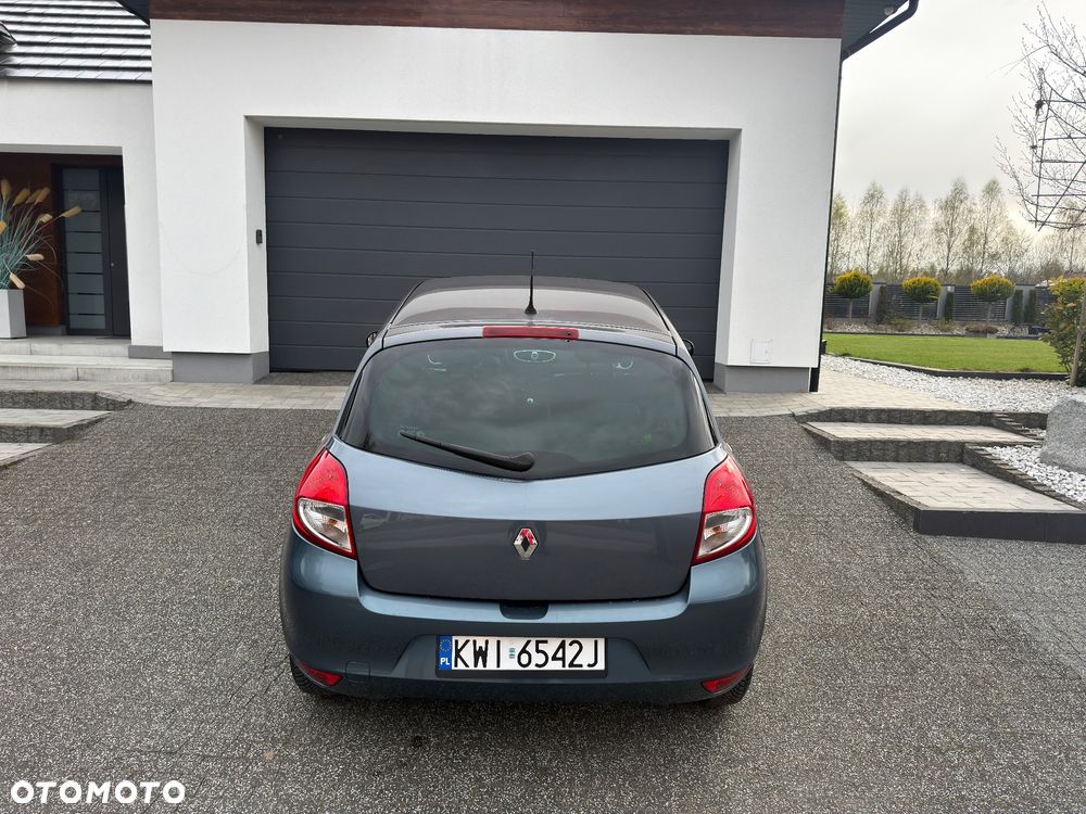 Renault Clio 1.2 16V Alize Euro5 - 10