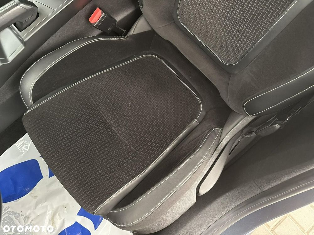 Renault Megane - 18
