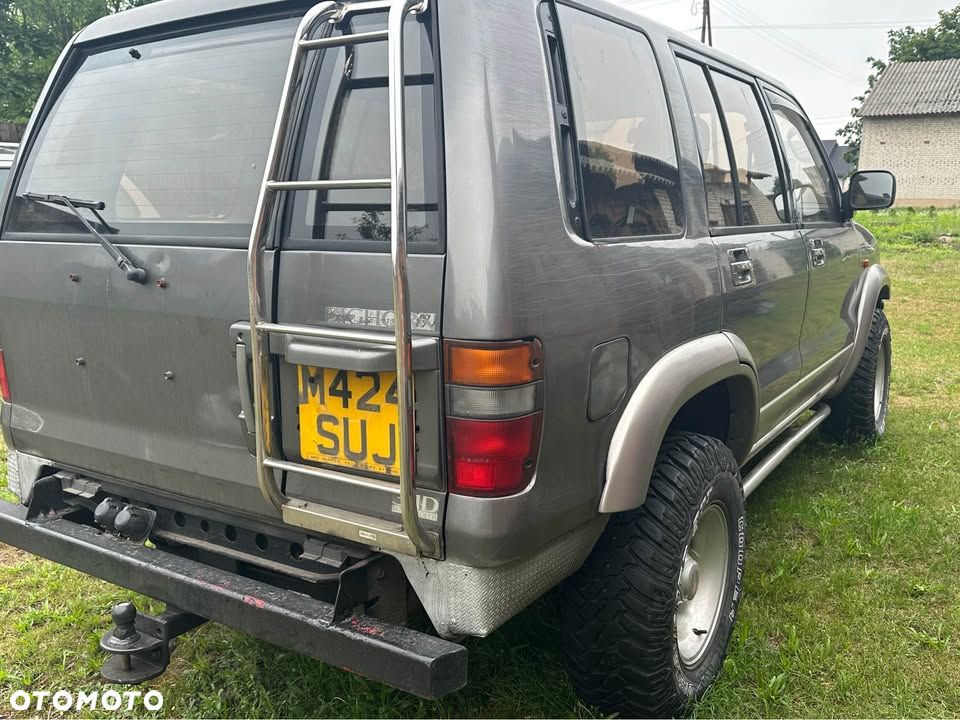 Isuzu Trooper - 3