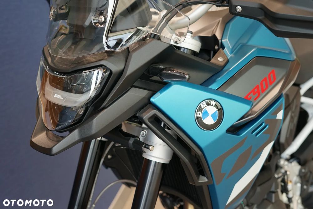 BMW F - 13