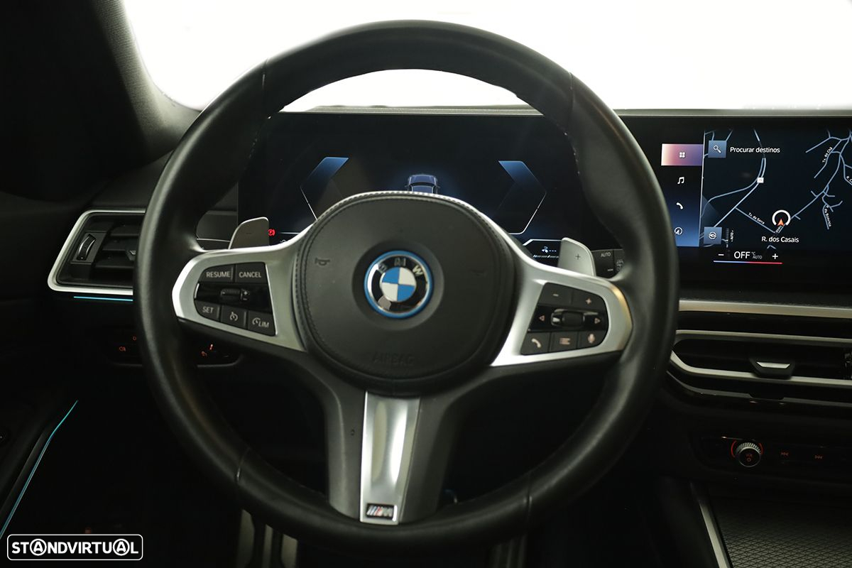 BMW 330 e Touring Pack M Auto - 13