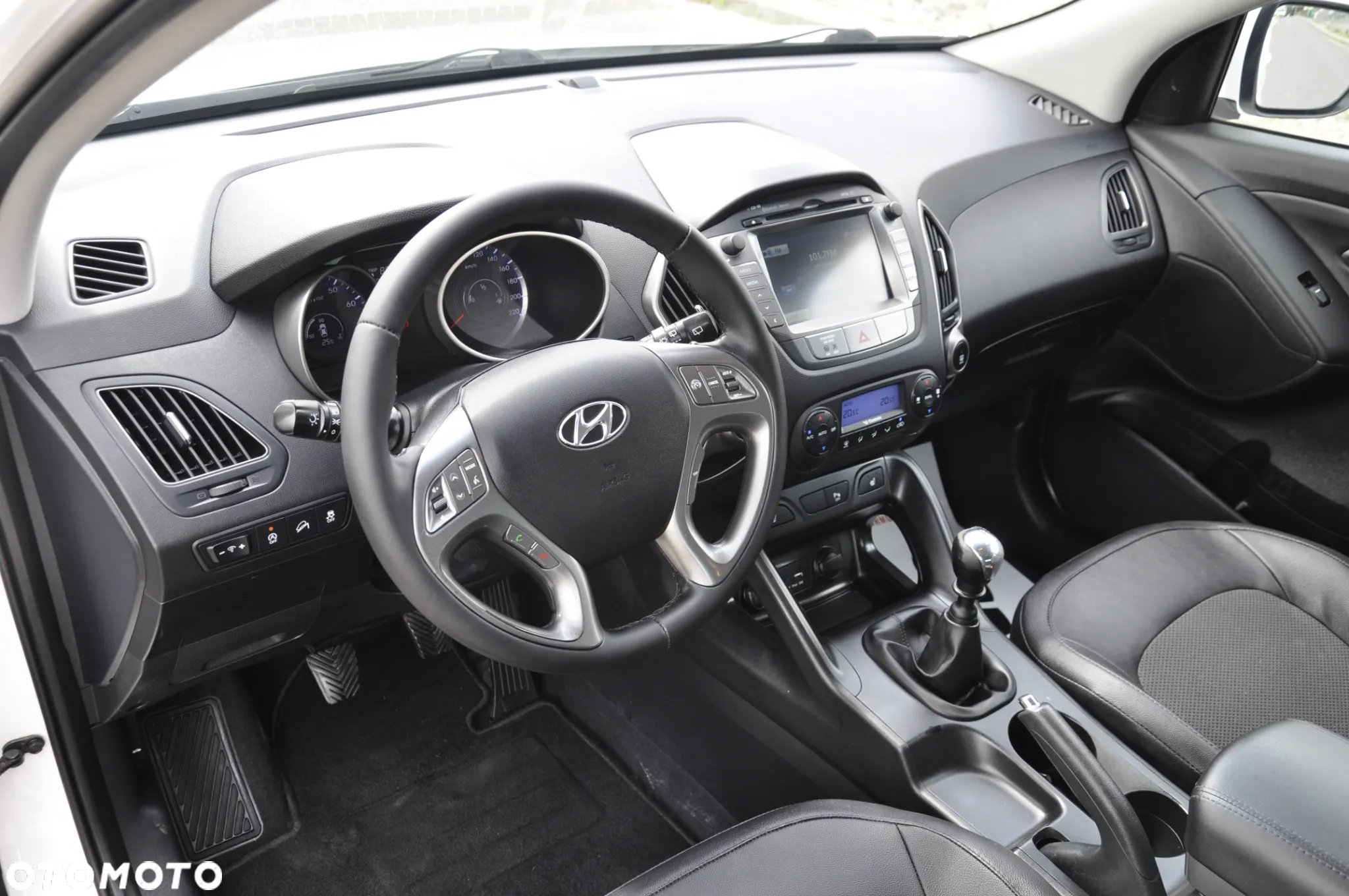 Hyundai ix35 1.6 GDI Premium 2WD - 22