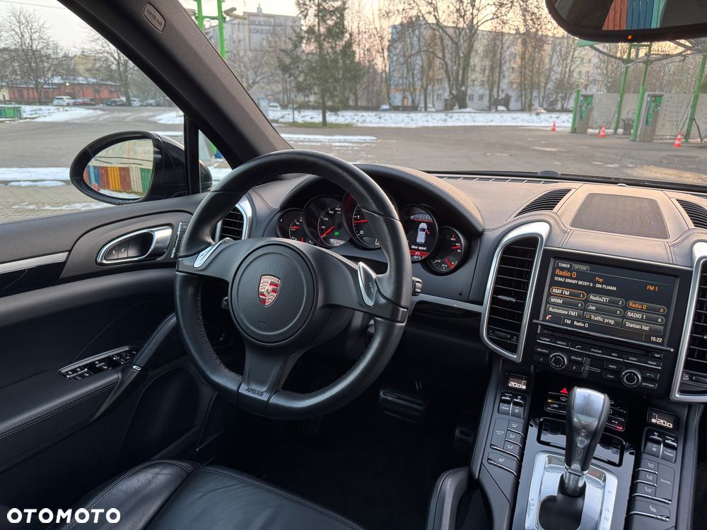 Porsche Cayenne Platinum Edition - 31