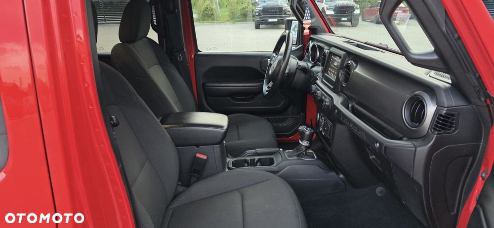 Jeep Wrangler Unlimited GME 2.0 Turbo Sport - 23
