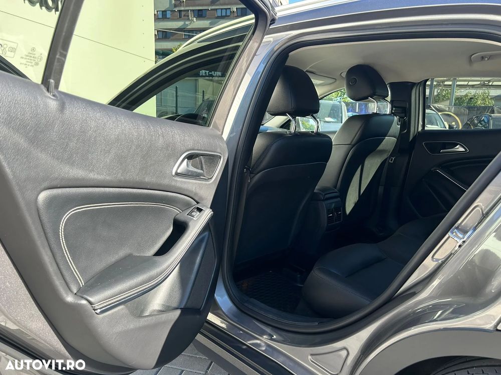 Mercedes-Benz GLA 220 CDI 4Matic 7G-DCT - 9
