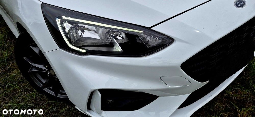 Ford Focus 1.5 EcoBlue STart-Stopp-System ST-LINE - 11