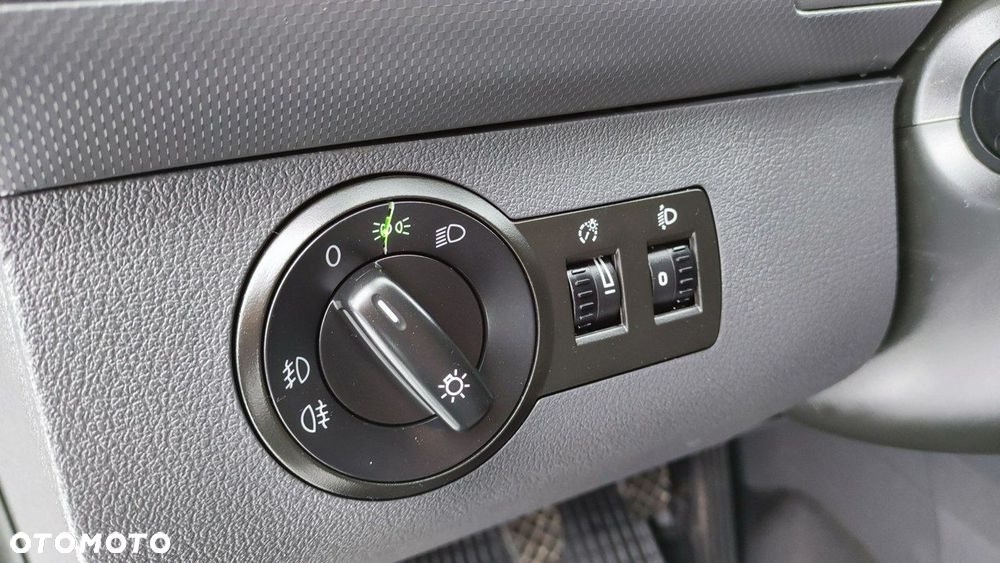 Volkswagen Caddy - 23