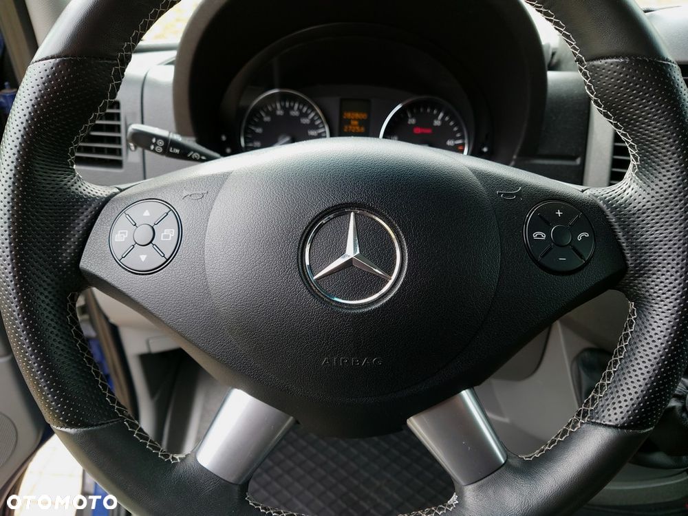 Mercedes-Benz Sprinter 319 - 21