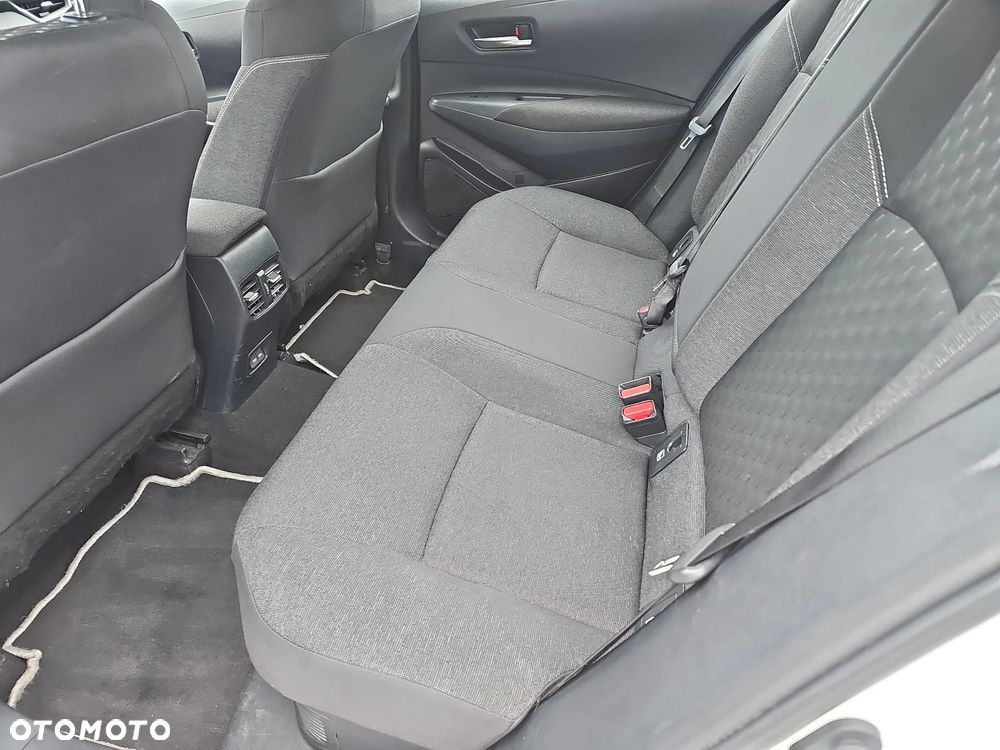 Toyota Corolla 1.8 Hybrid Comfort - 24