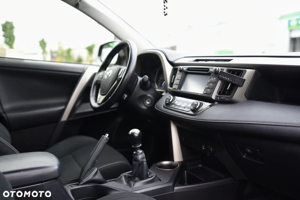 Toyota RAV4 2.0 D-4D Prestige - 6