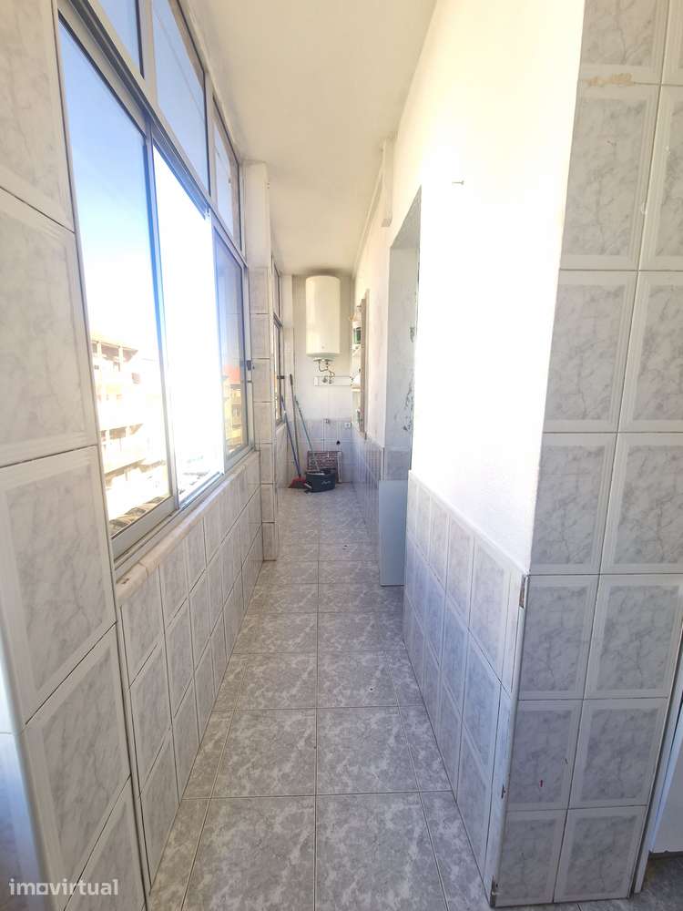 T2 no Fogueteiro, Amora | Espaço, Localização e Potencial - Grande imagem: 3/16