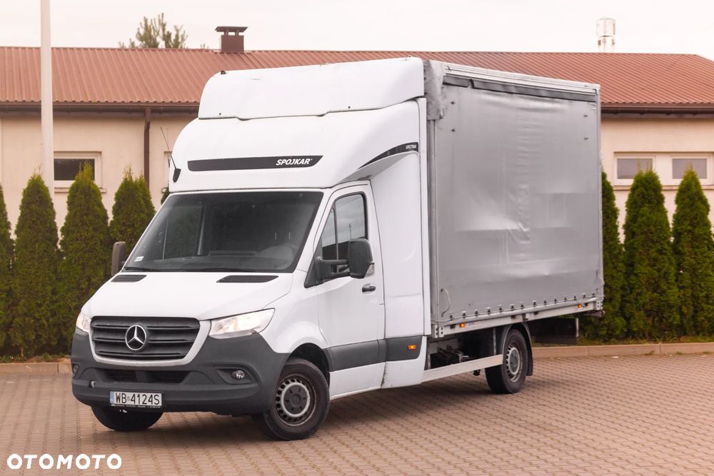 Mercedes-Benz Sprinter - 1