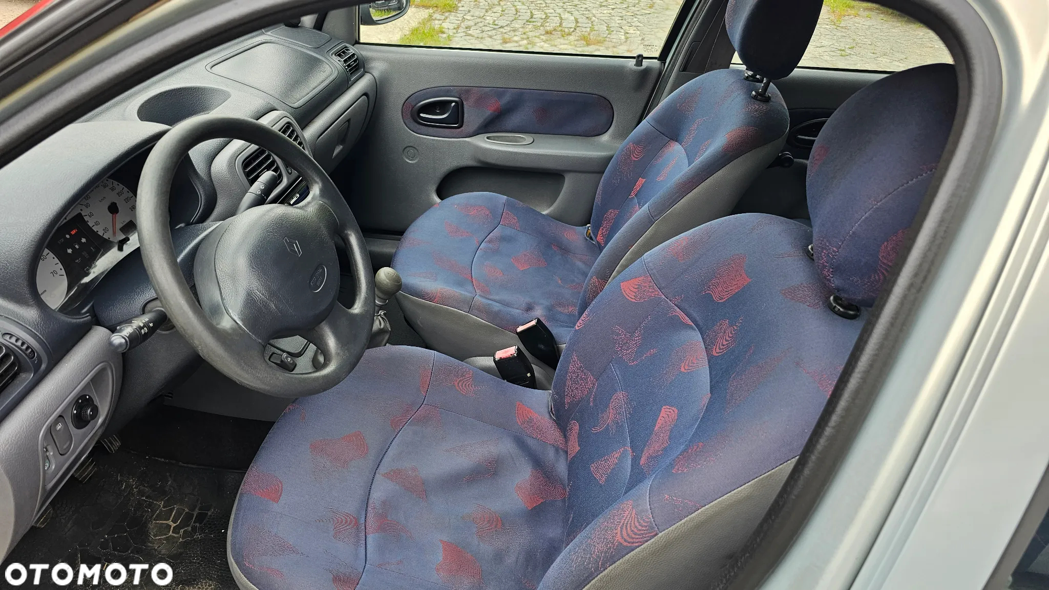 Renault Thalia 1.4 RT 16V - 9