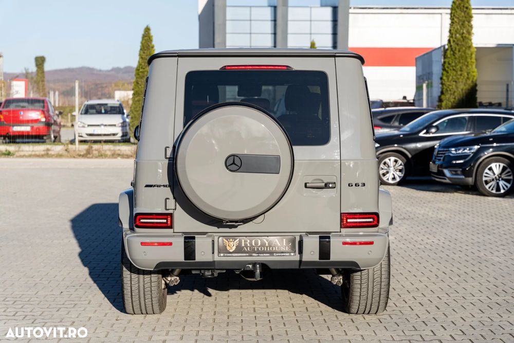 Mercedes-Benz G - 10