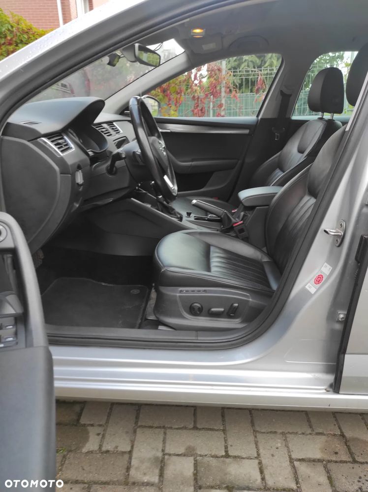 Skoda Octavia 2.0 TDI Ambition DSG - 20