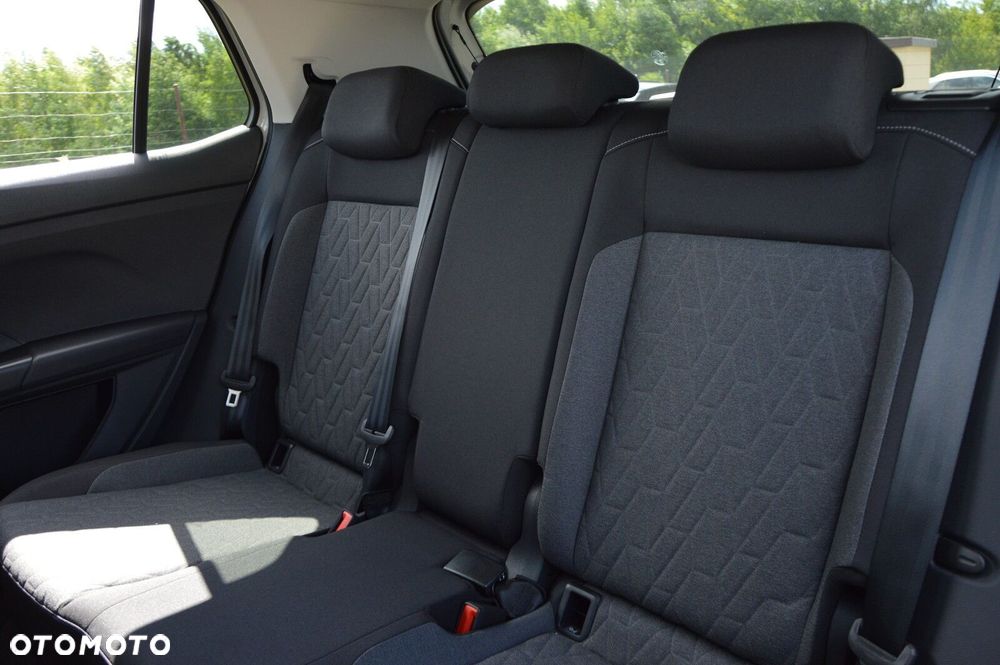 Volkswagen T-Cross - 28