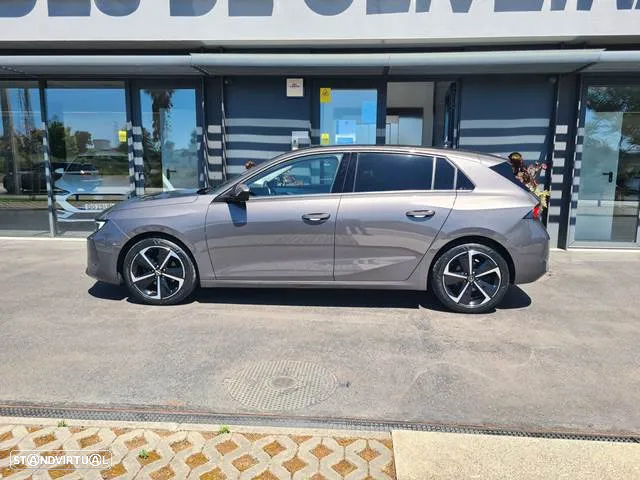 Opel Astra 1.2 T GS - 5