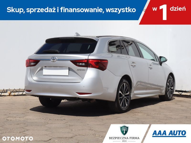 Toyota Avensis - 7