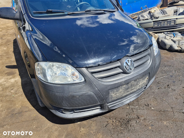 VW Fox 1.2B maska lak.L041