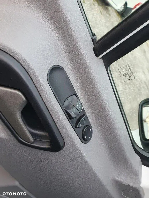 Mercedes-Benz Sprinter 319 CDI 906.235 - 2