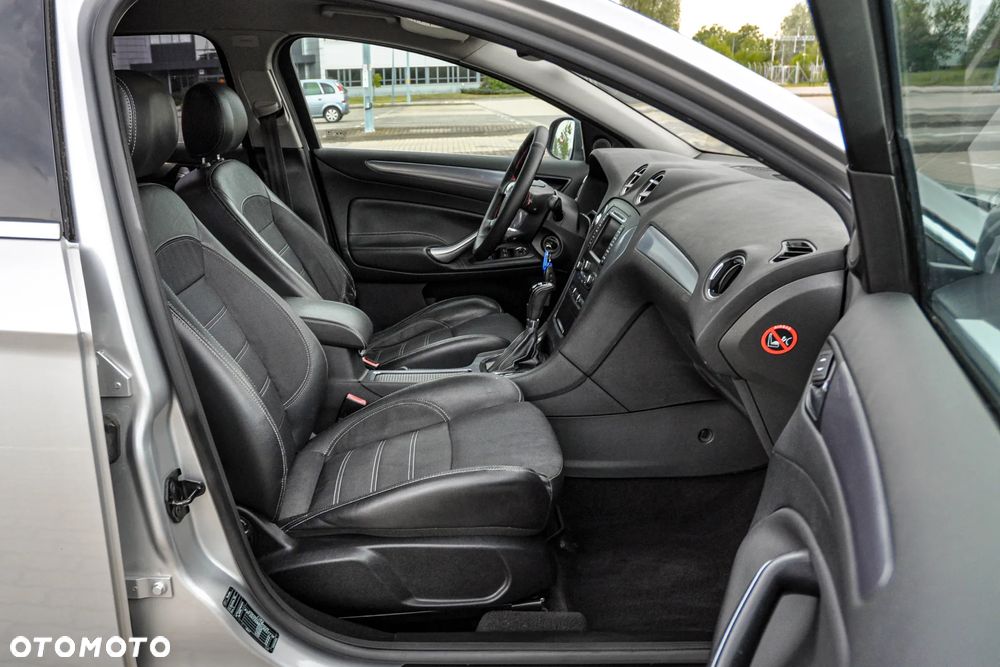 Ford Mondeo SW - 11