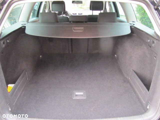 Volkswagen Passat 1.4 TSI BlueMotion Technology Comfortline - 26