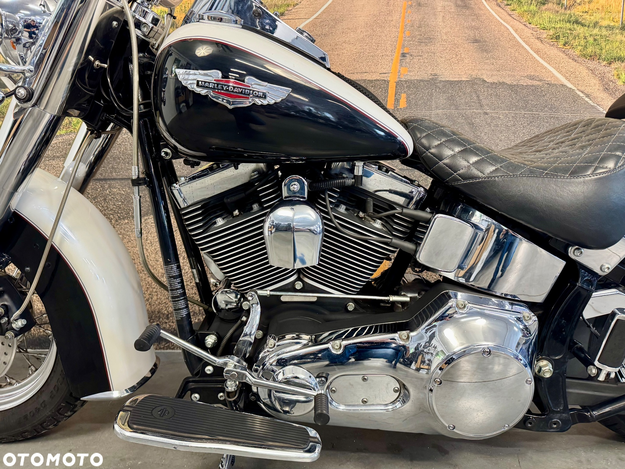 Harley-Davidson Softail Deluxe - 8