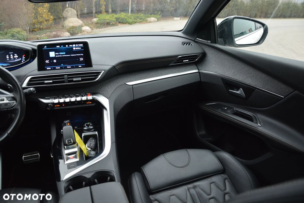 Peugeot 5008 1.6 PureTech GT Line S&S EAT8 - 34