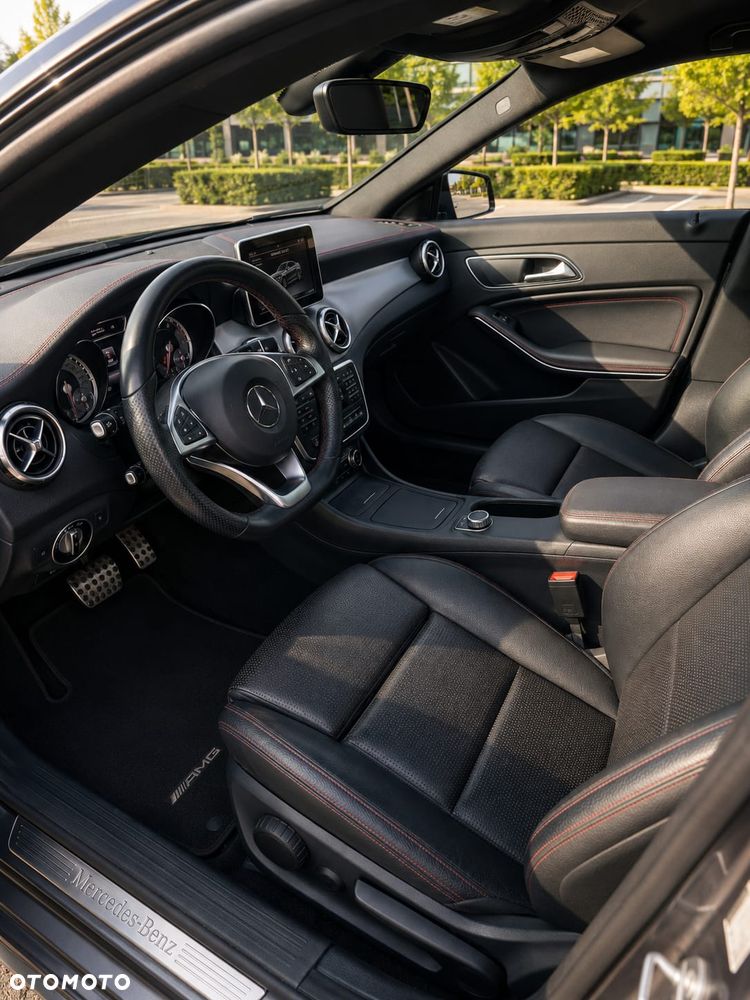 Mercedes-Benz CLA 200 (CDI) d 7G-DCT AMG Line - 2