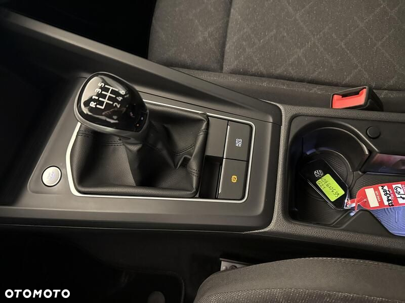 Volkswagen Golf VIII 1.0 TSI Life - 17