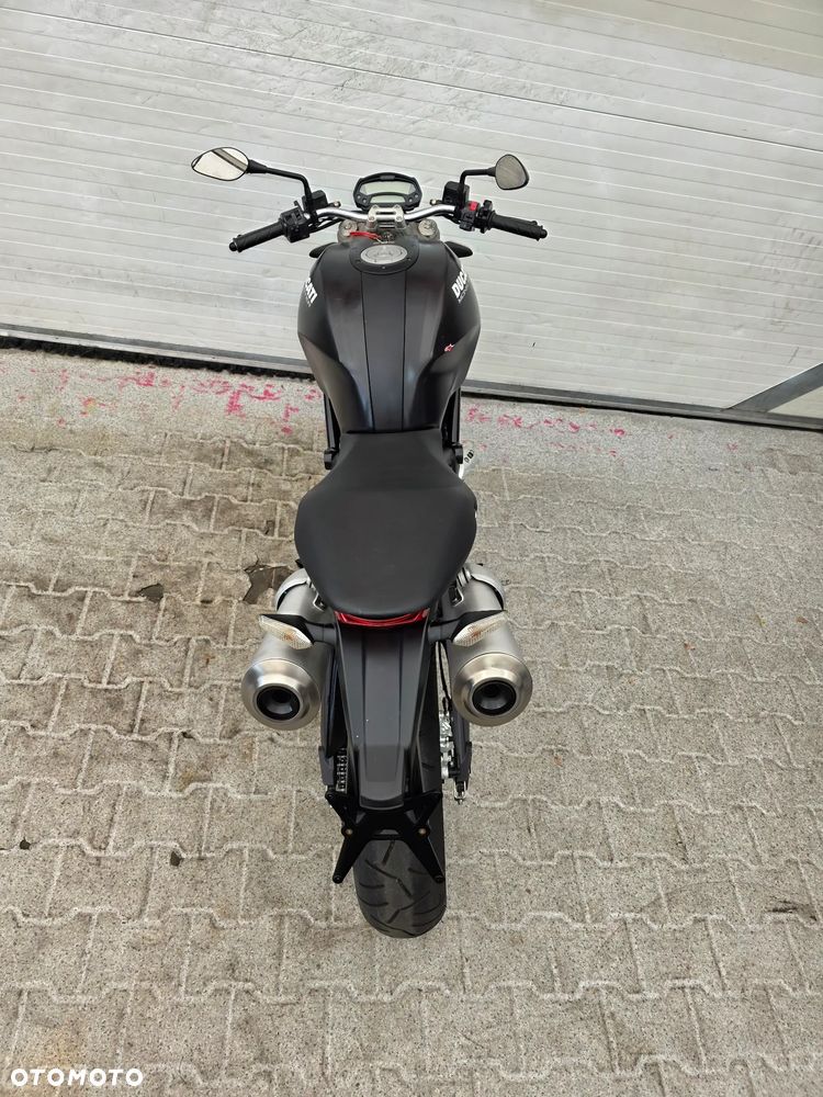 Ducati Monster - 27