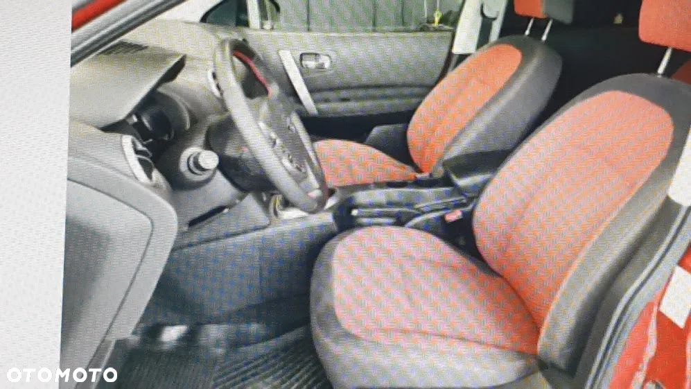 Nissan Qashqai - 12