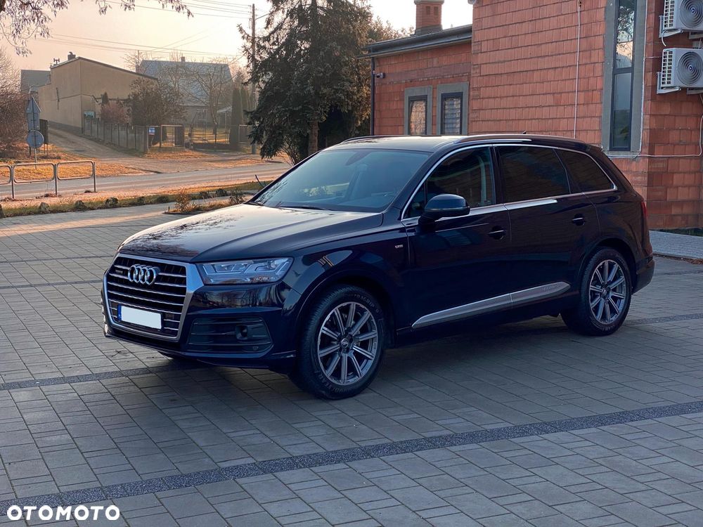 Audi Q7 - 1