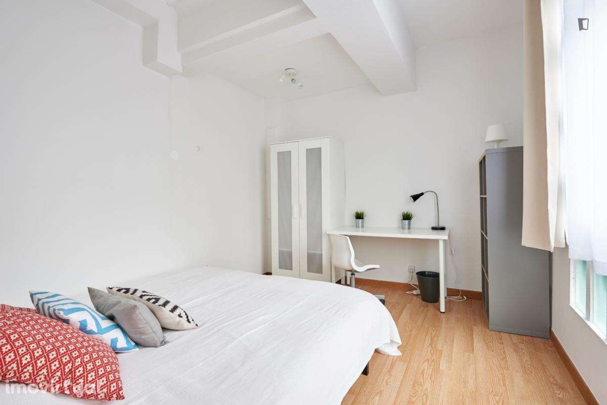 Quarto - localizado em Saldanha Lisbon - Grande imagem: 3/29