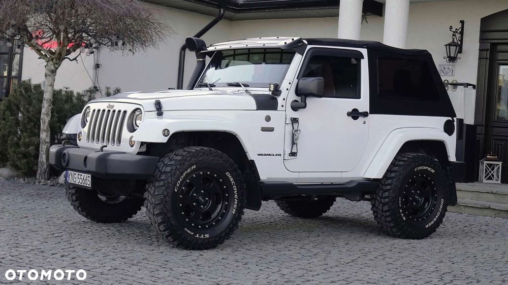 Jeep Wrangler - 11