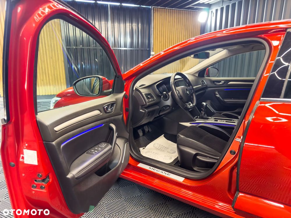 Renault Megane ENERGY TCe 130 INTENS - 26