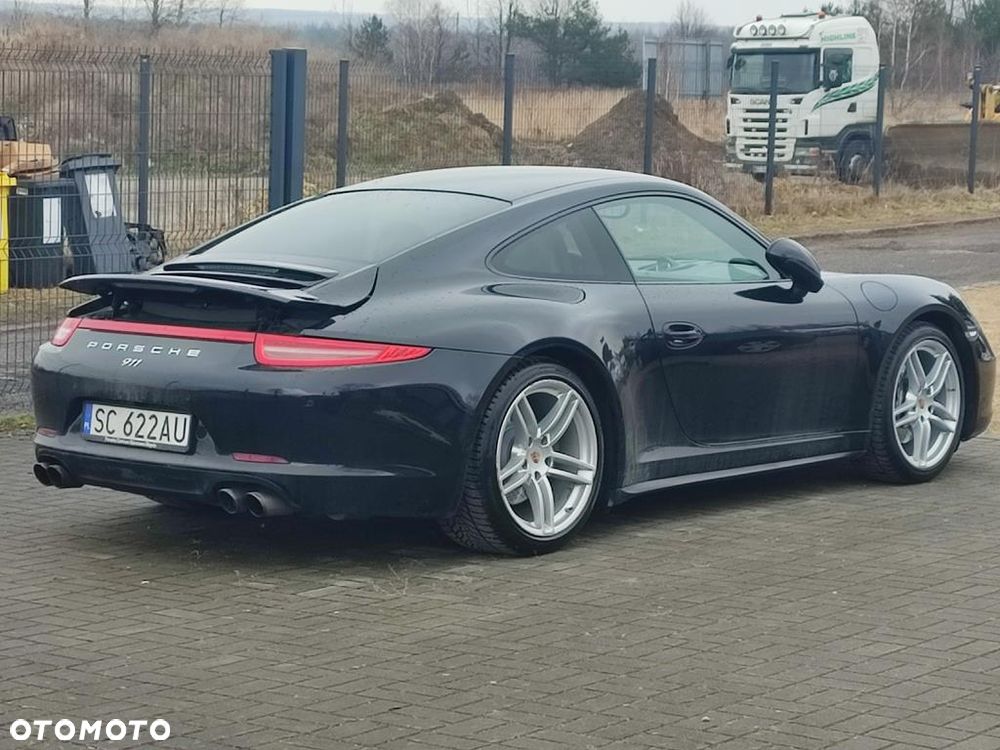 Porsche 911 Carrera 4 PDK - 9